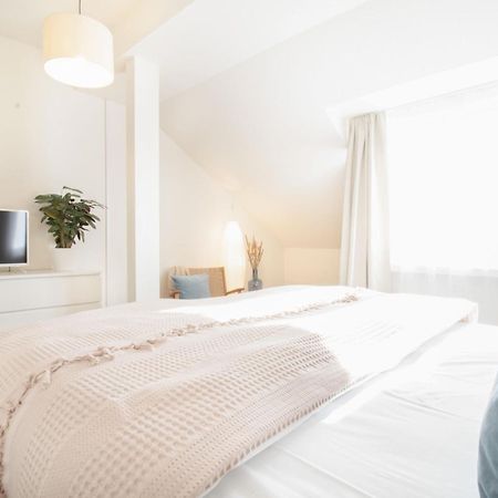 Loewe Apartment Blau Neuhausen Am Rheinfall Εξωτερικό φωτογραφία